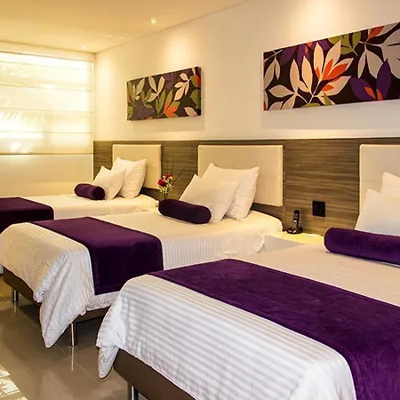 Hotel Loyds Medellin Exterior photo