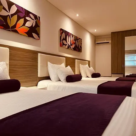 Hotel Loyds Medellin Exterior photo